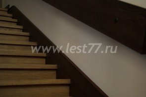 Лестница из дуба с подсветкой Лестница из дуба с подсветкой