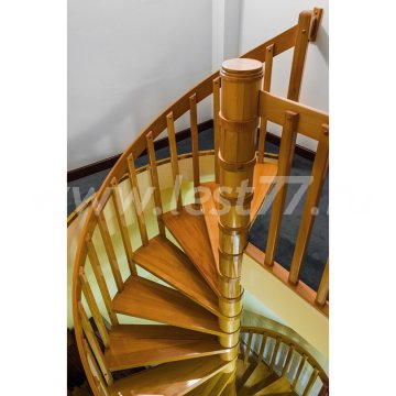 Винтовая лестница из ясеня 03-15