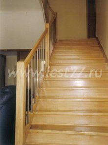 Деревянная лестница в частный дом 15-03