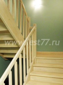 Светлая лестница из ясеня 16-14 Светлая лестница из ясеня 16-14
