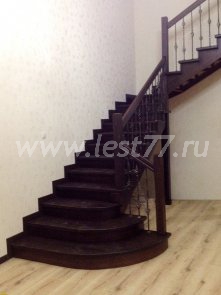 Темная лестница с кованными элементами 23-29 Темная лестница с кованными элементами 23-29