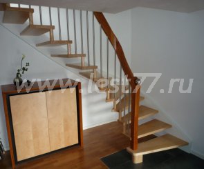 Консольная лестница с забежными ступенями 19-14